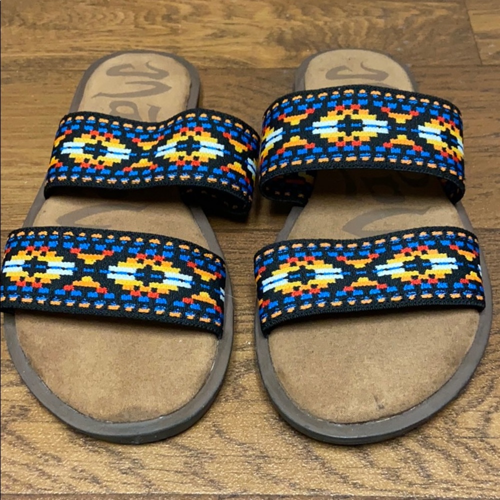 MadPaw slide on sandals NWOT